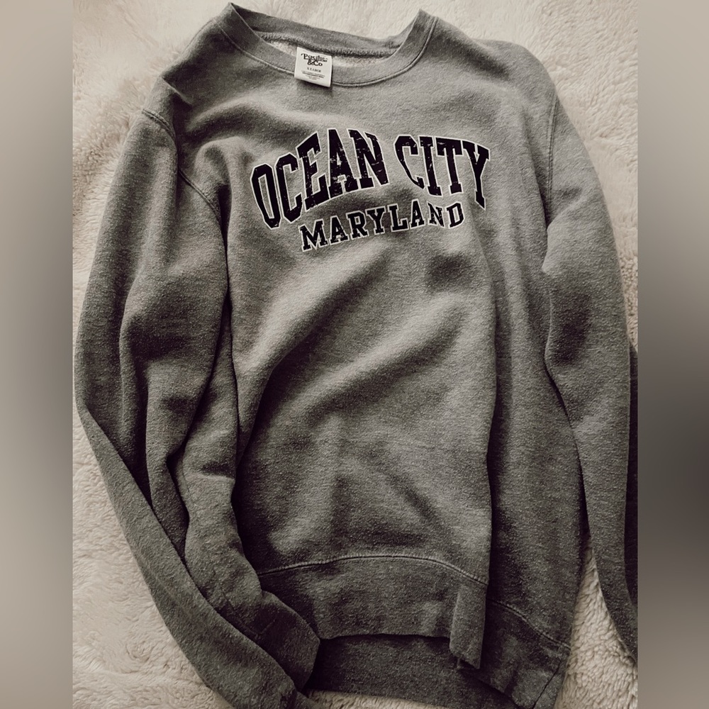 Ocean City Crewneck